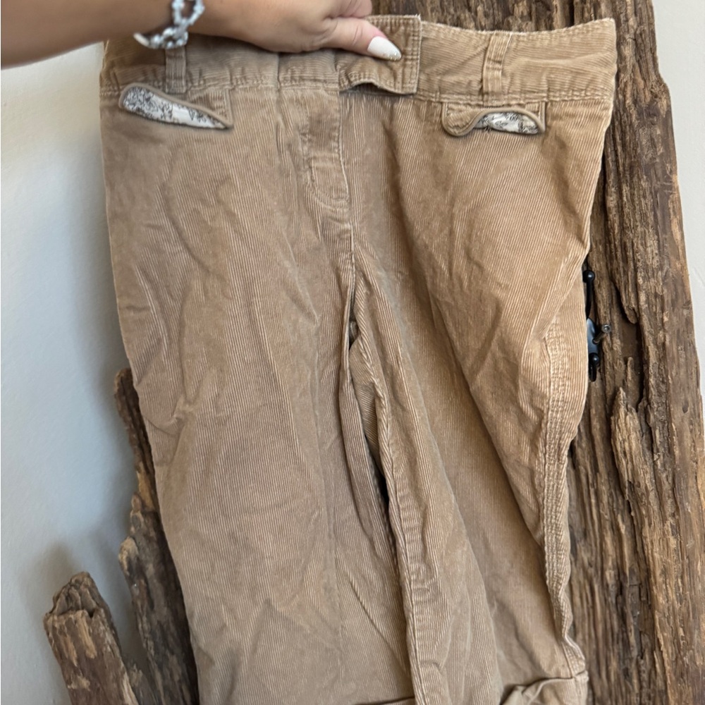 White House Black Market Tan Corduroy Capris Women’s Size 0
